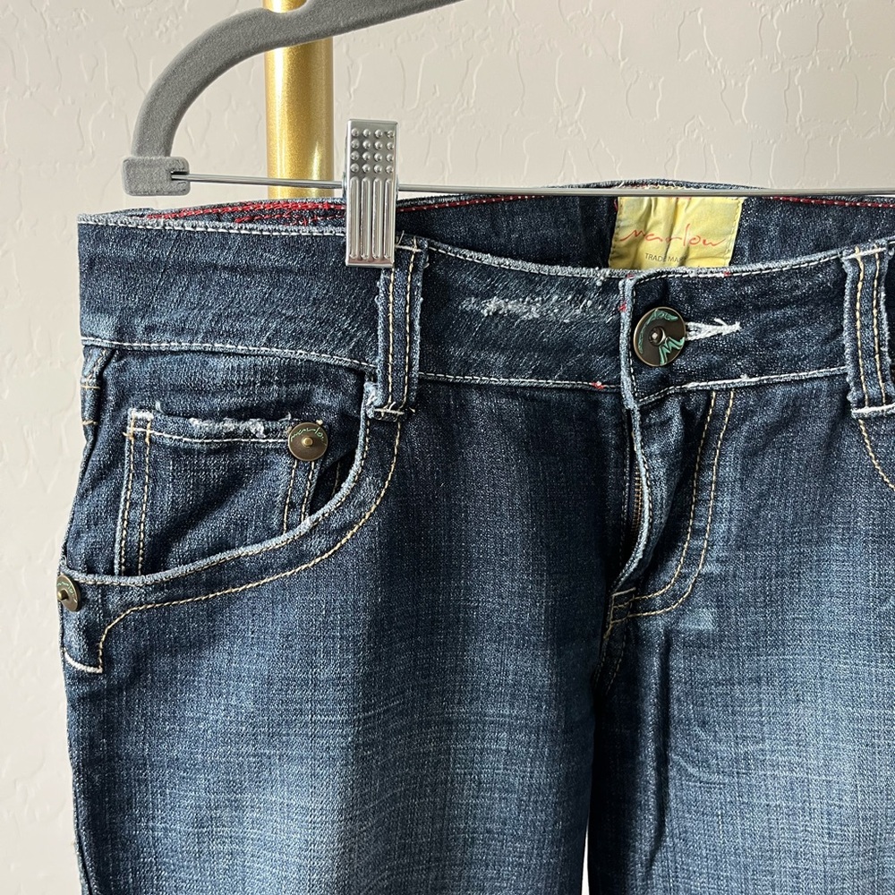 Embroidery Cropped Ankle Jeans - Picture 4 of 6